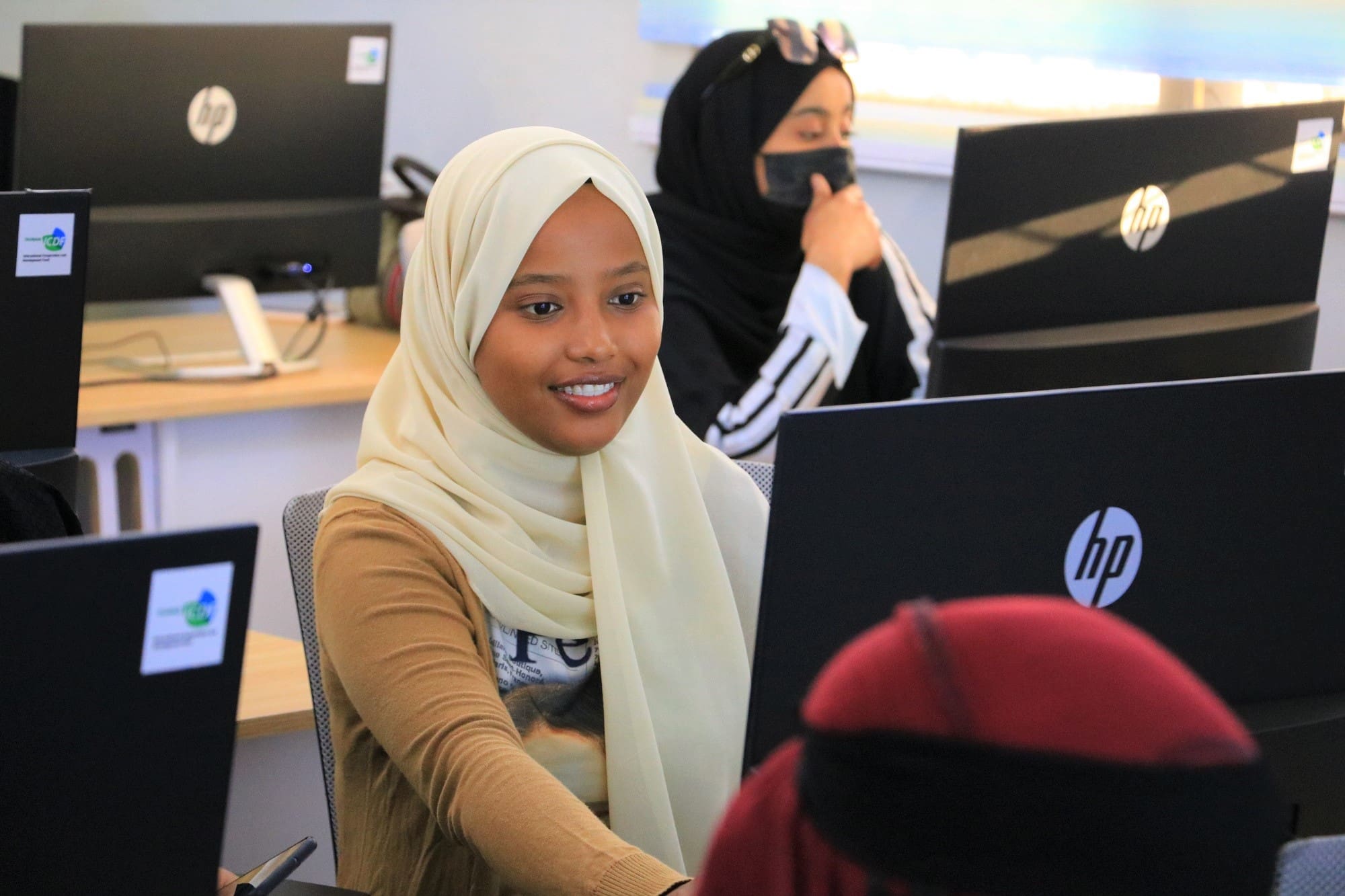 【Lady First!｜科技女性賦能】索馬利蘭婦女資通訊專班上課囉！
