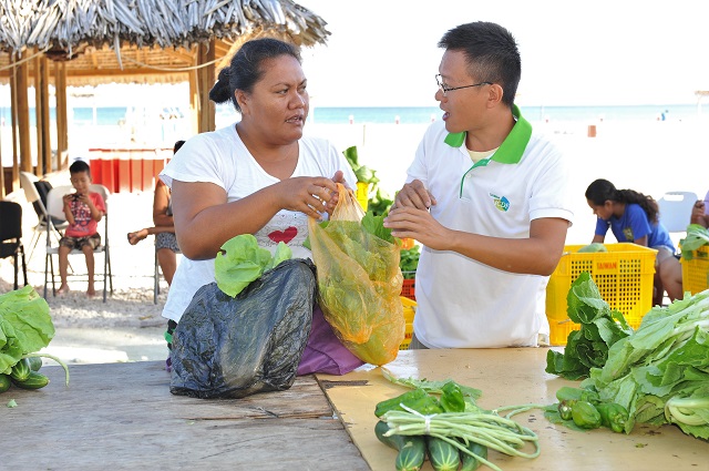 Tuvalu Prime Minister Praises Local Farmers’ Market Organized by Taiwan Youth Overseas Servicemen