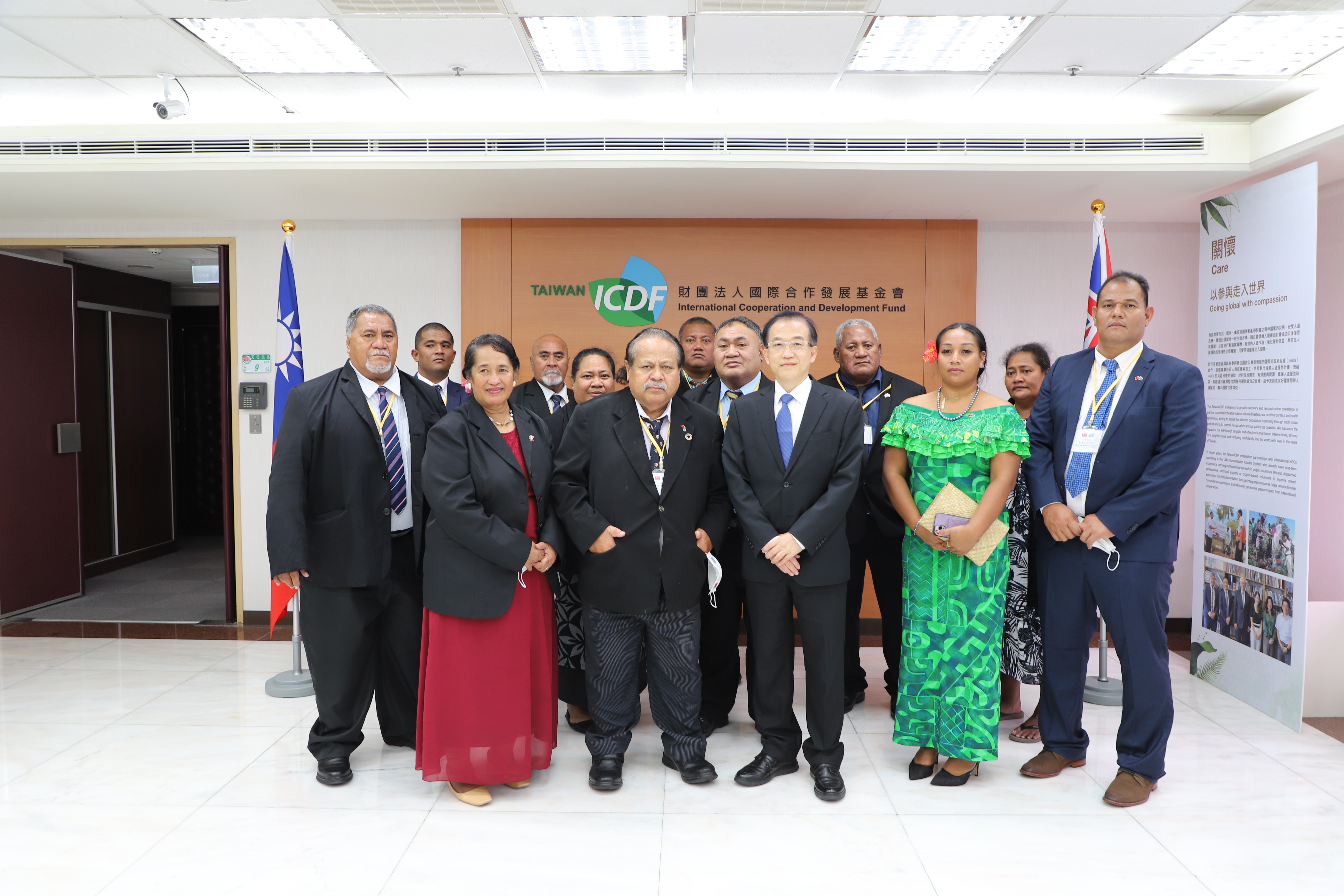 吐瓦魯國國會議長戴依歐伉儷訪問團拜會國合會