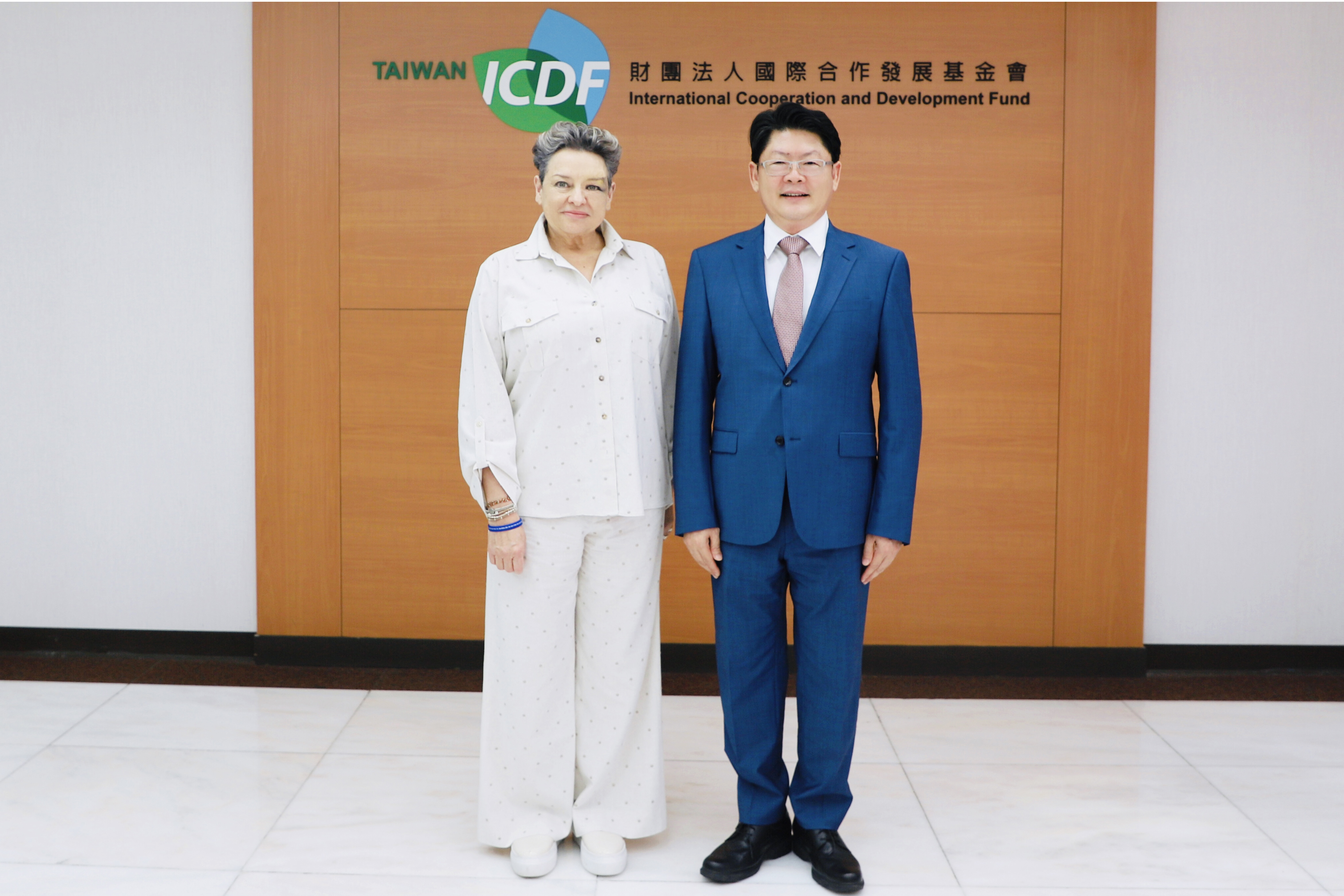 瓜地馬拉第一夫人訪團拜會國合會